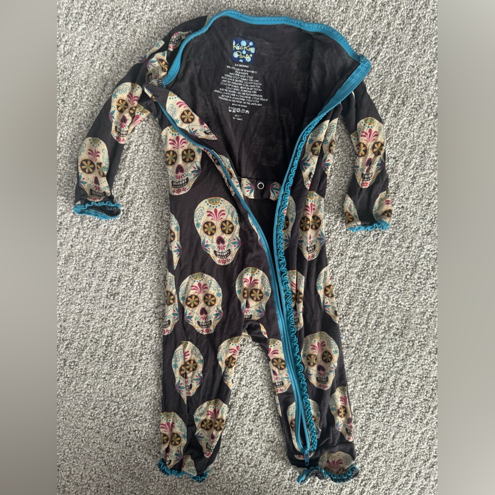 Kickee Pants onesie Skull Print baby One Piece Pajama skulls Halloween muertos - Picture 2 of 4
